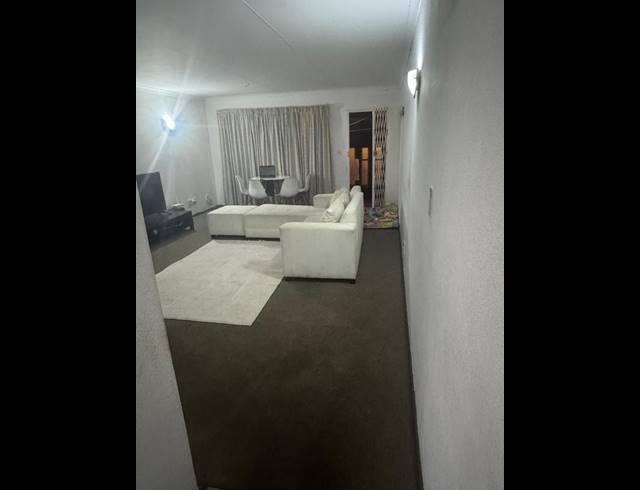 2 BEDROOM PROPERTY TO RENT IN FERNDALE